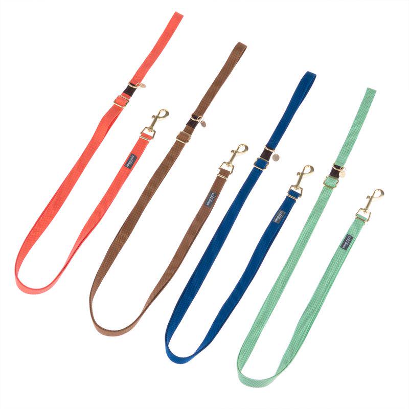 Machine-washable leash
