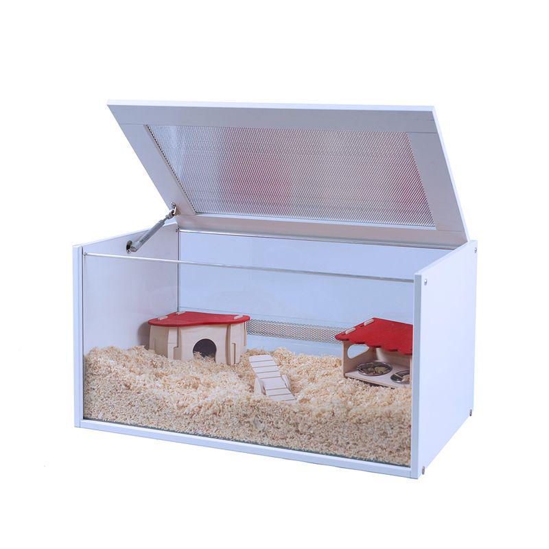 Pet cage with ventilation