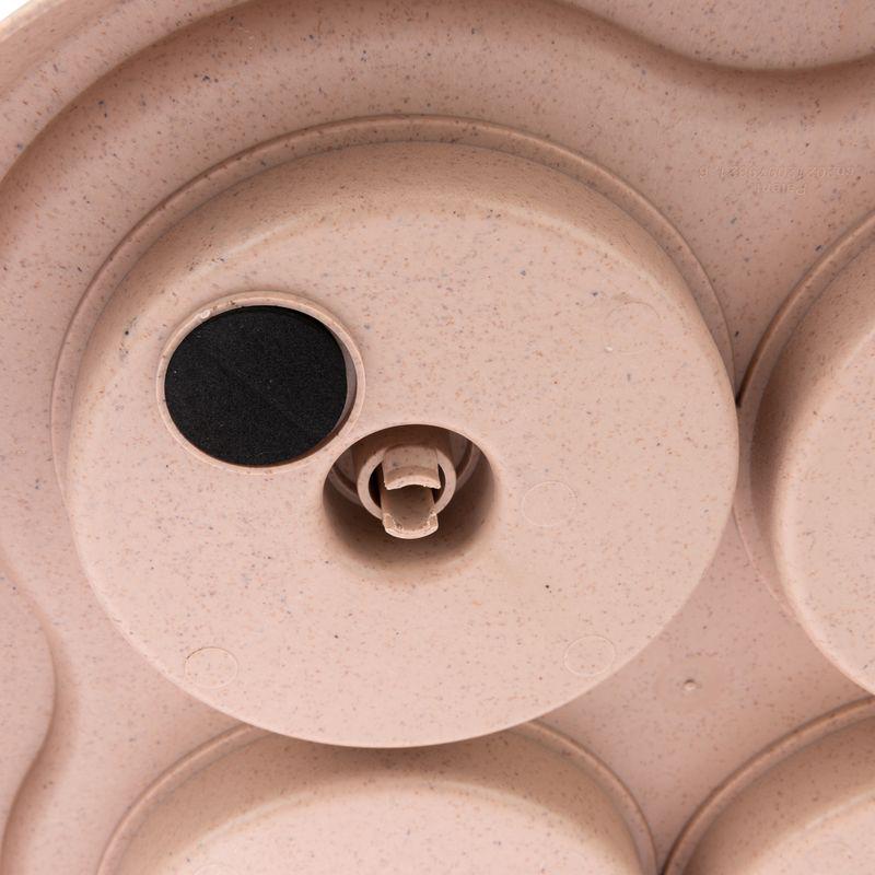 Dog enrichment feeder