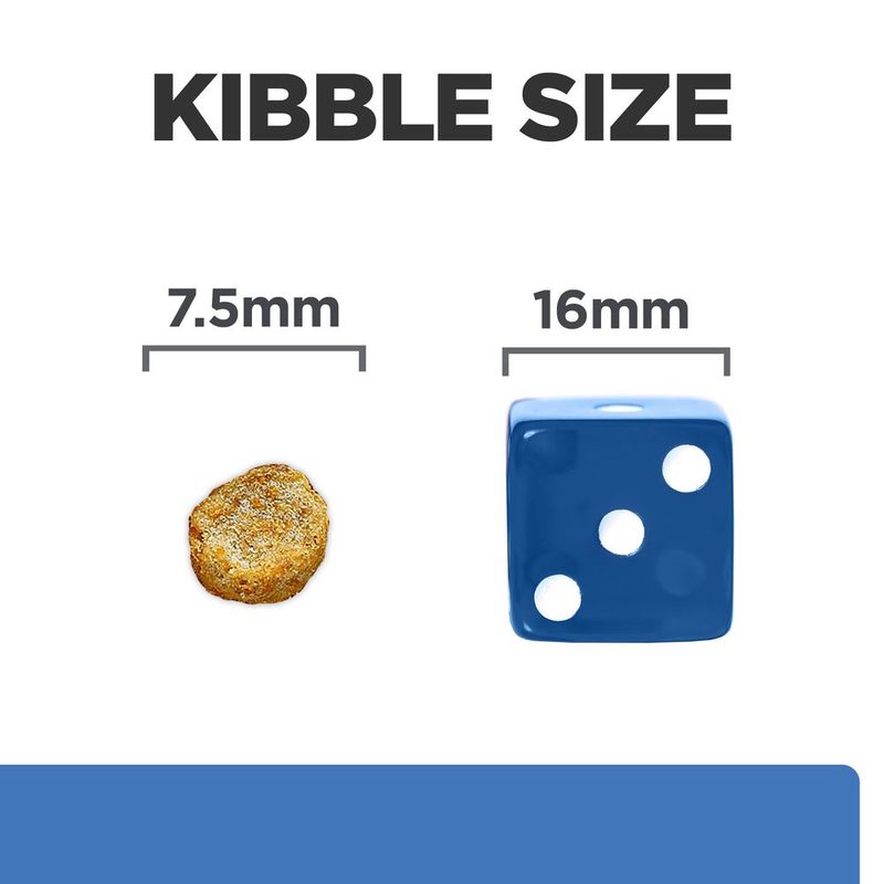 Comparison of kibble size with a 7.5mm kibble and a blue die showing 16mm, on a white background.