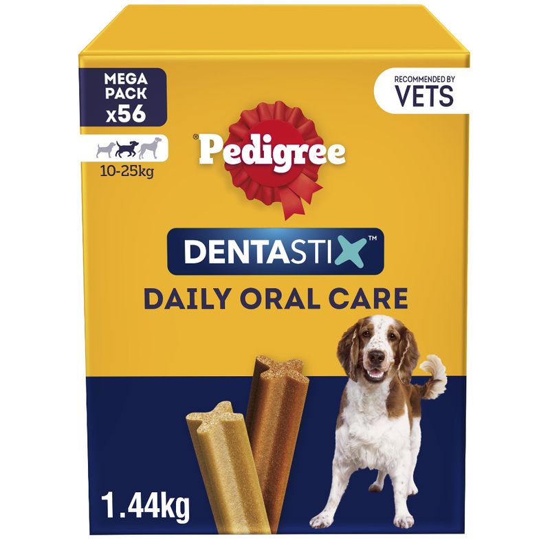 Pedigree Dentastix packaging for daily oral care with a dog on a yellow and blue background.
