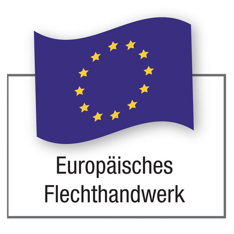 Safe cycling pet basket
