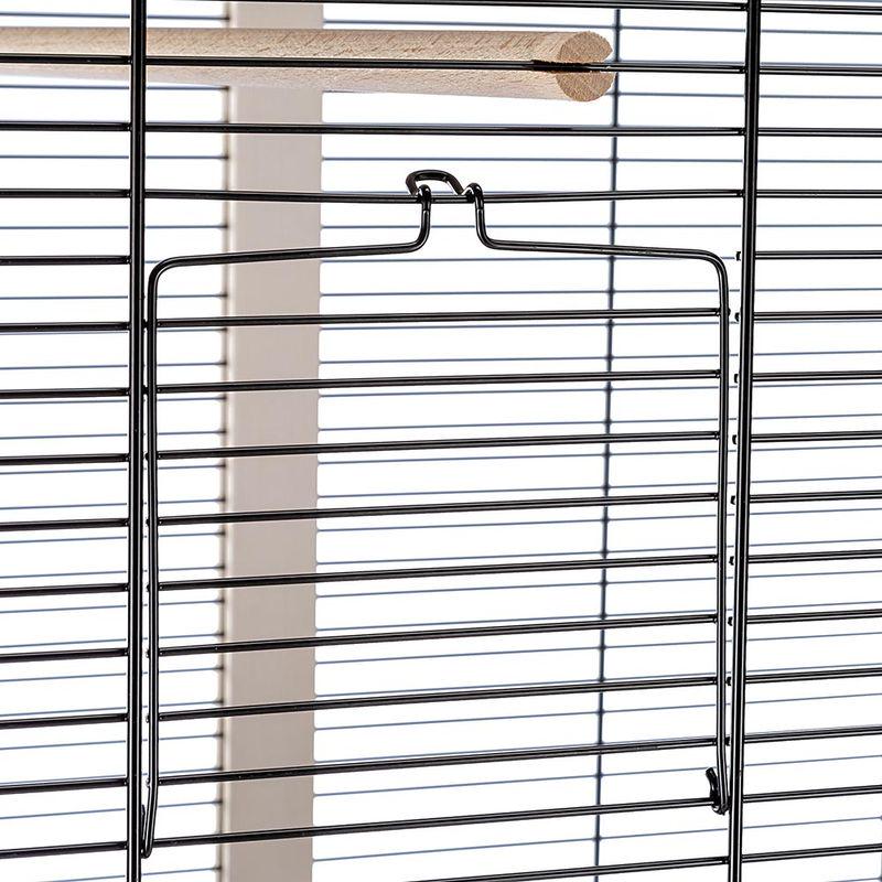 Swivelling feeding bar