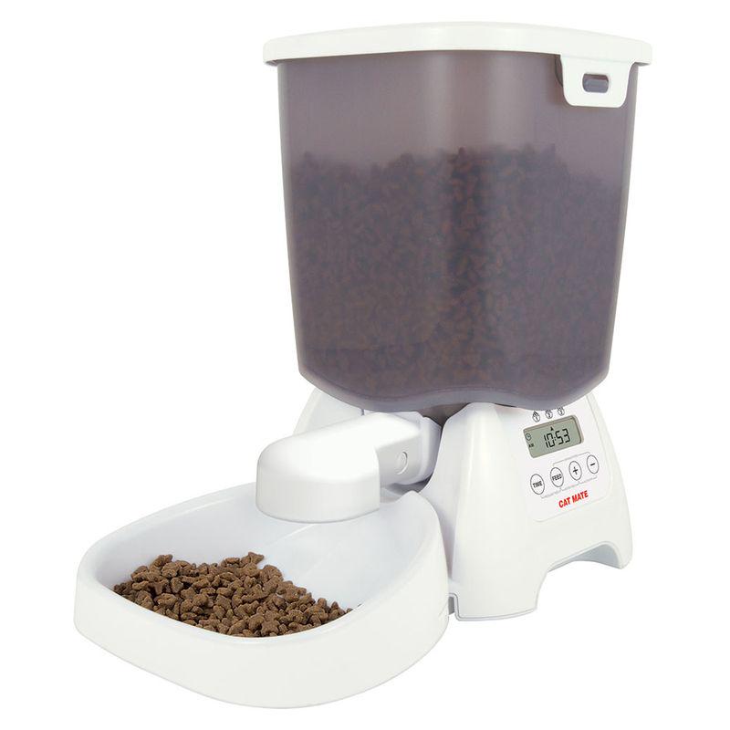 Automatic cat food dispenser