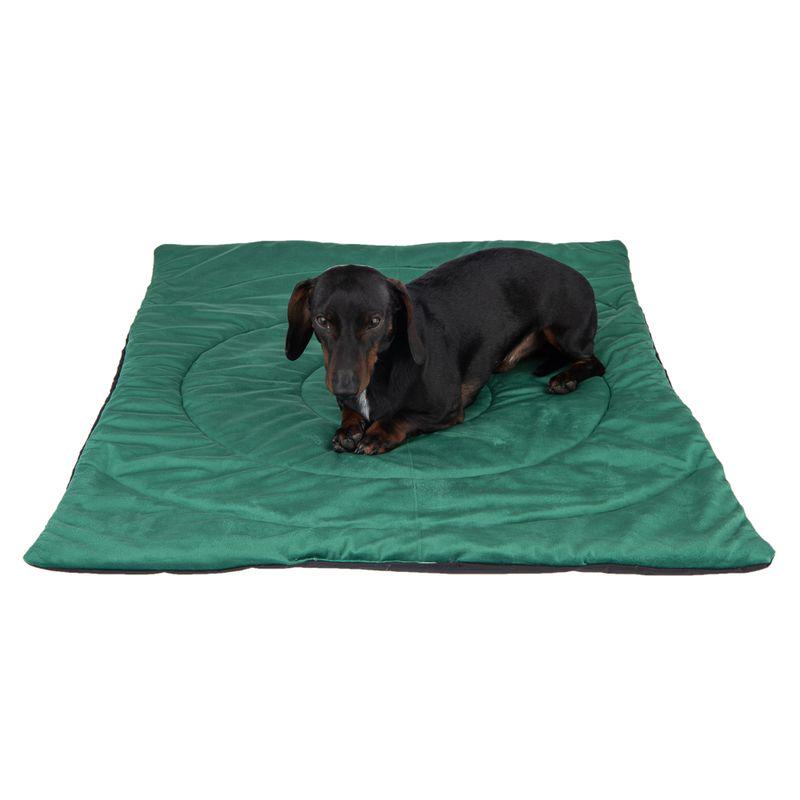 Compact pet resting mat