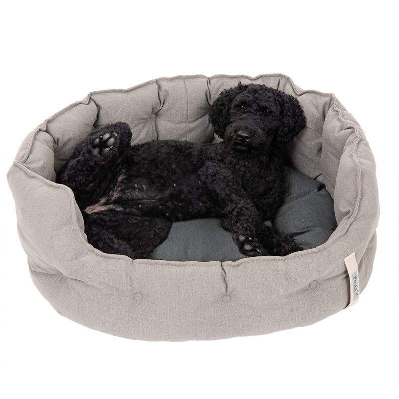 Sustainable plush pet bed