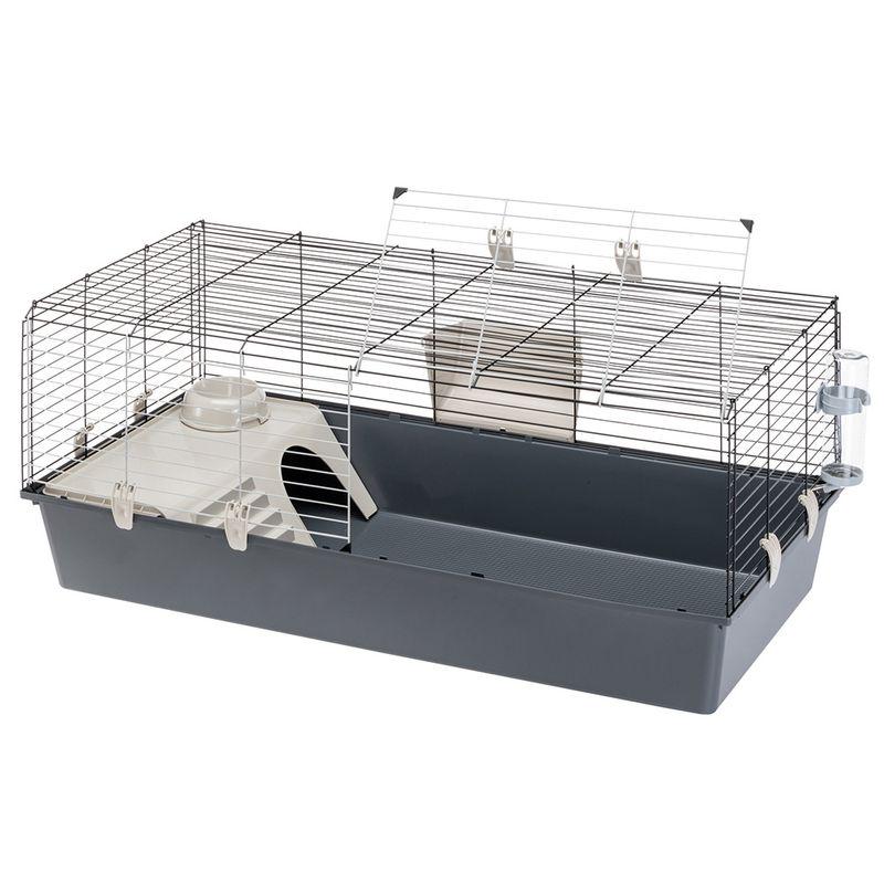 Spacious rodent enclosure
