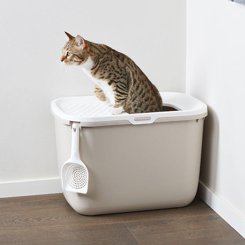 Savic Hop In cat litter box
