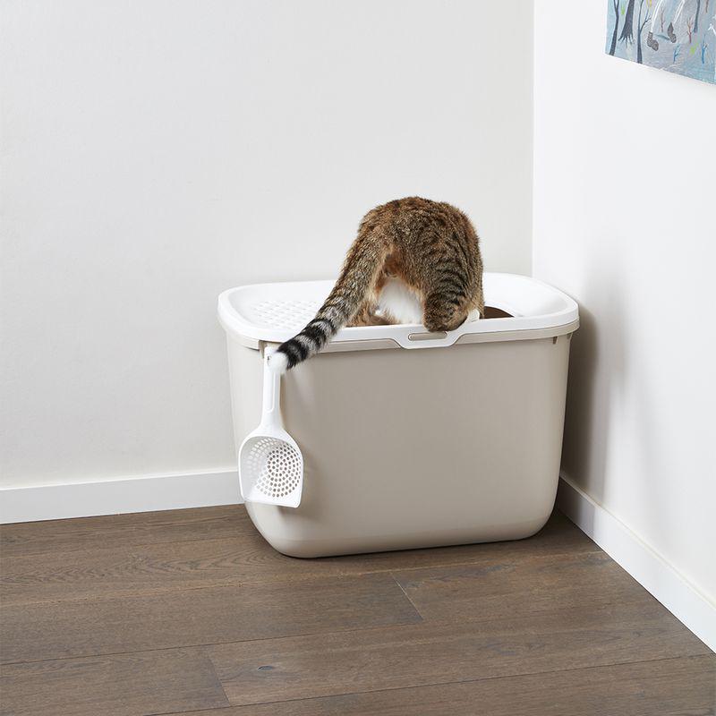 Savic Hop In cat litter box