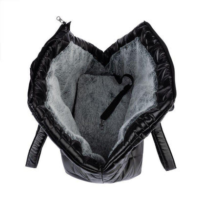 Fuzz-lined pet carrier