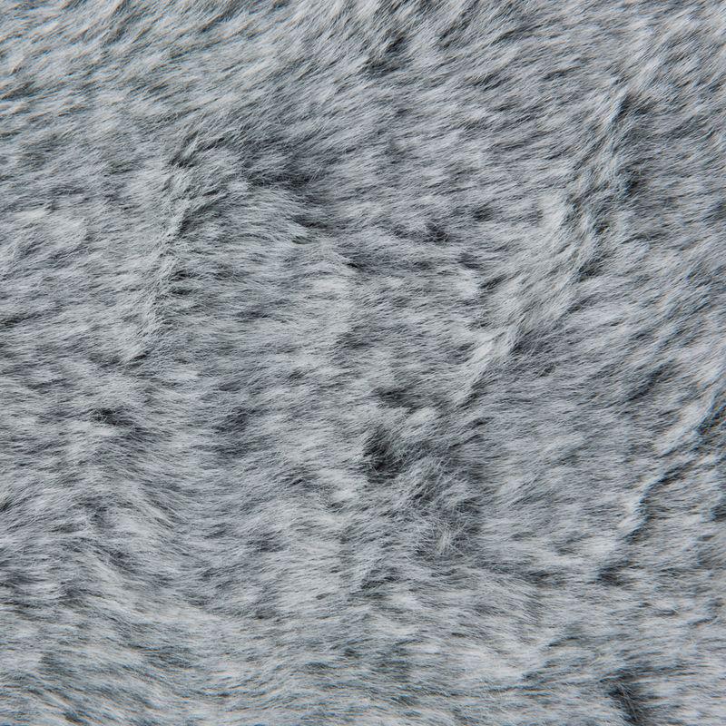 Lightweight pet shoulder 

