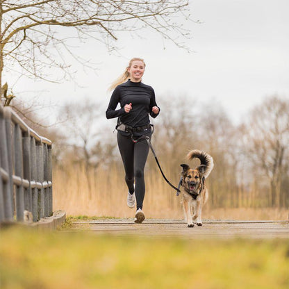 Running belt with leash