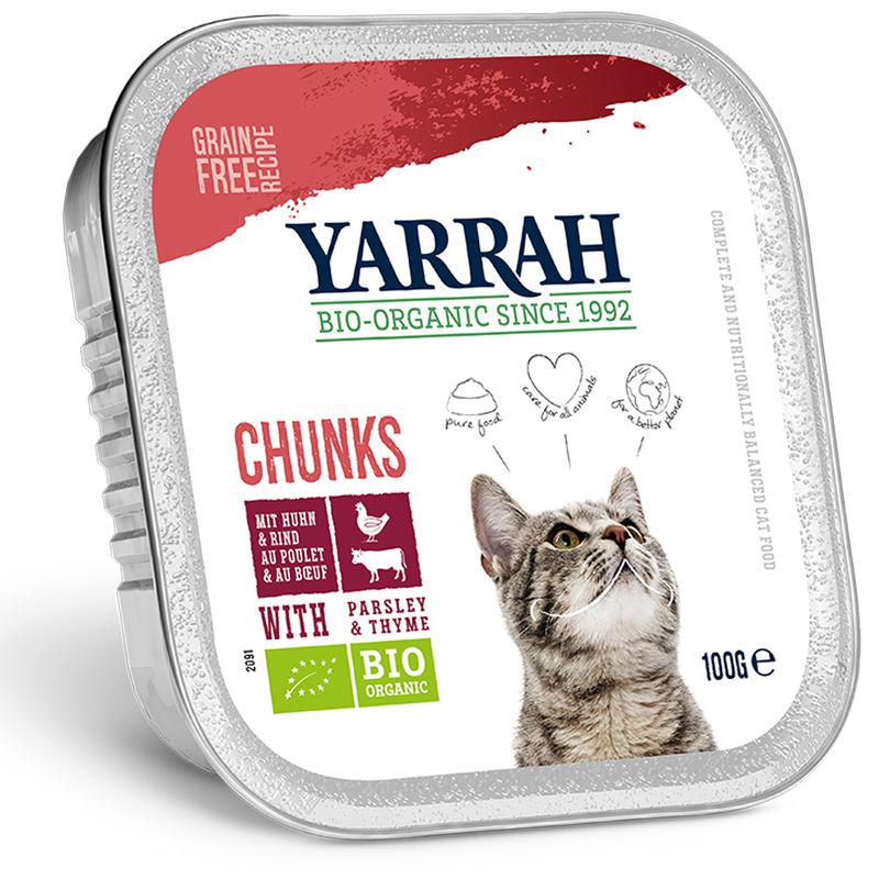 A packaged product of Yarrah Organic Chunks in Gravy, featuring an image of a cat and highlighting organic and grain-free aspects of the food.